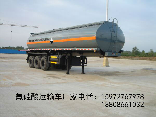 氟硅酸運(yùn)輸車圖片