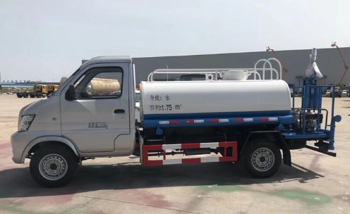 昌河2噸灑水車