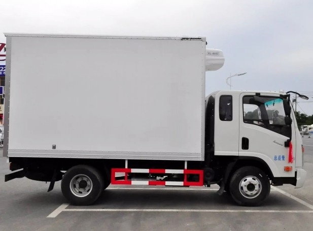 大運奧普力3.75米冷藏車