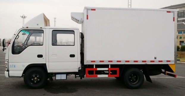慶鈴五十鈴100P雙排座4.2米冷藏車