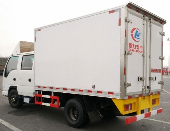 慶鈴五十鈴100P雙排座4.2米冷藏車
