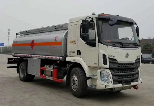 東風(fēng)柳汽乘龍運(yùn)油車(chē)圖片 東風(fēng)柳汽乘龍運(yùn)油車(chē)圖片