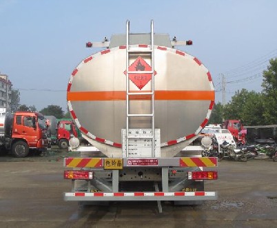20噸國(guó)六重汽汕德卡后雙橋鋁合金油罐車廠家價(jià)格