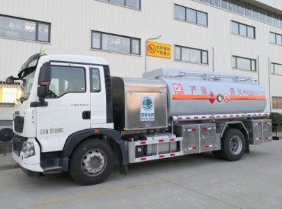 國(guó)五重汽豪沃飛機(jī)加油車 國(guó)五重汽豪沃飛機(jī)加油車