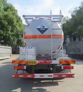 國六東風天龍前四后八19立方腐蝕性物品罐式運輸車細節(jié)圖片 國六東風天龍前四后八19立方腐蝕性物品罐式運輸車細節(jié)圖片