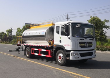 11.5立方標(biāo)準(zhǔn)型瀝青灑布車(chē) 11.5立方標(biāo)準(zhǔn)型瀝青灑布車(chē)