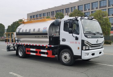 7立方智能型瀝青灑布車(chē) 7立方智能型瀝青灑布車(chē)