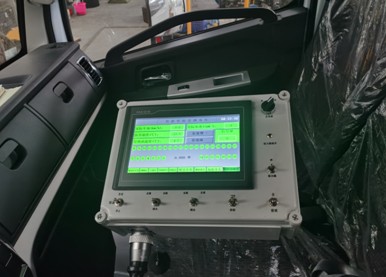 7立方智能型瀝青灑布車(chē) 7立方智能型瀝青灑布車(chē)