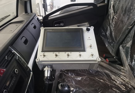 藍牌福田智能型瀝青灑布車