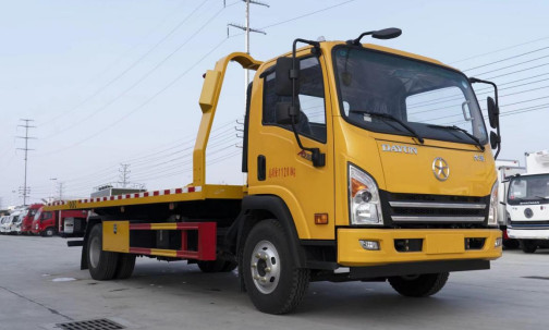 國六大運(yùn)奧普力黃牌清障車