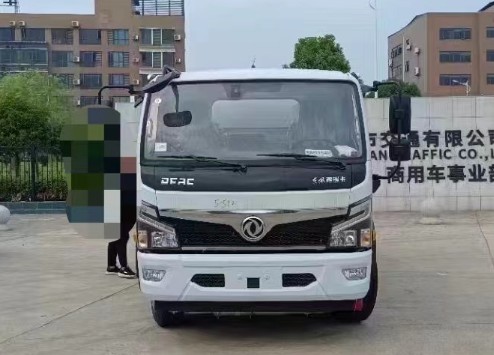 二手8噸油罐車，河南洛陽(yáng)牌照！
