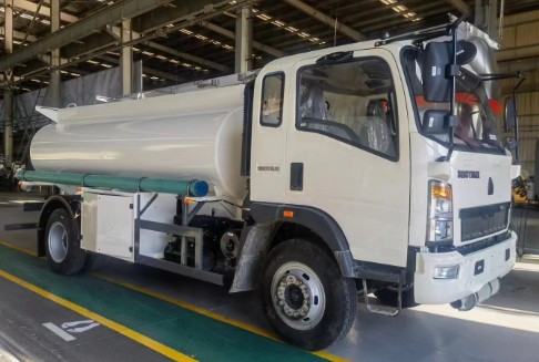 出口型10方加油車_10方出口加油車多少錢?
