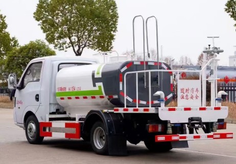 東風(fēng)華神新能源3方灑水車,楚勝牌CSC5040GPSEHBEV型純電動(dòng)綠化噴灑車 東風(fēng)華神新能源3方灑水車,楚勝牌CSC5040GPSEHBEV型純電動(dòng)綠化噴灑車